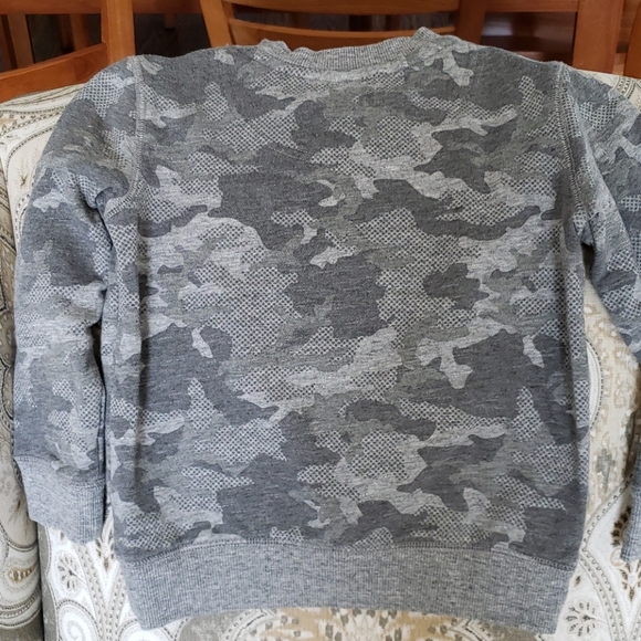 Joe Fresh boys sweatshirt - Picture 3 of 3